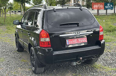 Позашляховик / Кросовер Hyundai Tucson 2006 в 