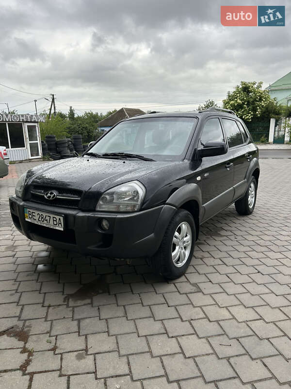 Внедорожник / Кроссовер Hyundai Tucson 2008 в 