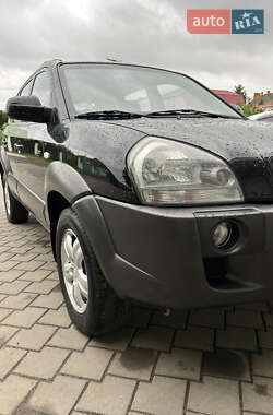 Внедорожник / Кроссовер Hyundai Tucson 2008 в 