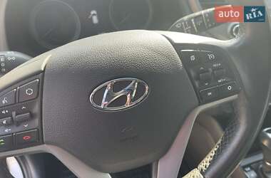 Позашляховик / Кросовер Hyundai Tucson 2018 в 