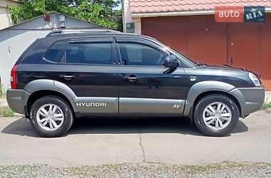 Позашляховик / Кросовер Hyundai Tucson 2012 в 