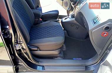 Позашляховик / Кросовер Hyundai Tucson 2012 в 