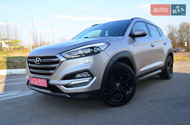 Внедорожник / Кроссовер Hyundai Tucson 2016 в 