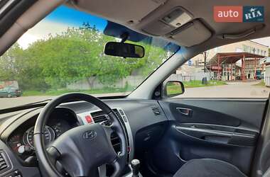 Внедорожник / Кроссовер Hyundai Tucson 2006 в 