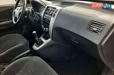 Внедорожник / Кроссовер Hyundai Tucson 2006 в 