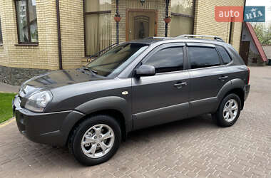 Позашляховик / Кросовер Hyundai Tucson 2009 в 