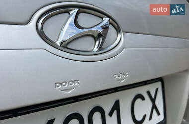 Внедорожник / Кроссовер Hyundai Tucson 2006 в 