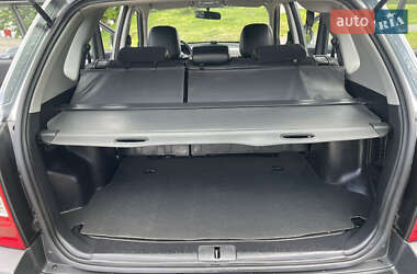 Внедорожник / Кроссовер Hyundai Tucson 2012 в 