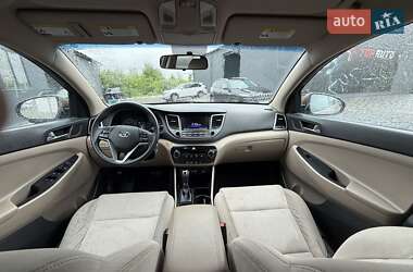 Позашляховик / Кросовер Hyundai Tucson 2017 в 