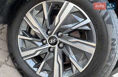 Внедорожник / Кроссовер Hyundai Tucson 2023 в 