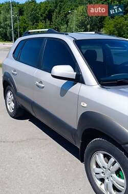 Позашляховик / Кросовер Hyundai Tucson 2006 в 