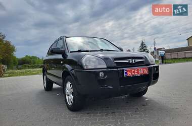 Внедорожник / Кроссовер Hyundai Tucson 2009 в 