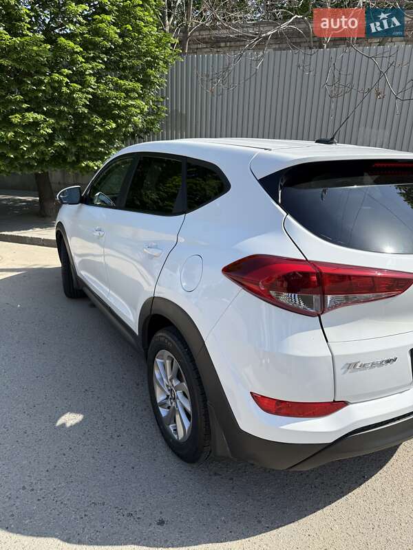 Внедорожник / Кроссовер Hyundai Tucson 2016 в Запорожье