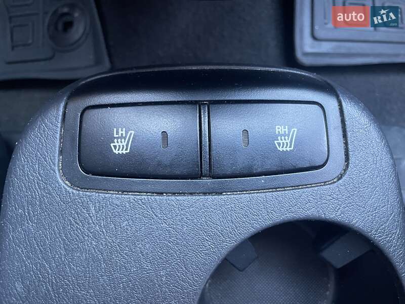 Позашляховик / Кросовер Hyundai Tucson 2007 в Сумах фото 14 Позашляховик / Кросовер Hyundai Tucson 2007 в Сумах