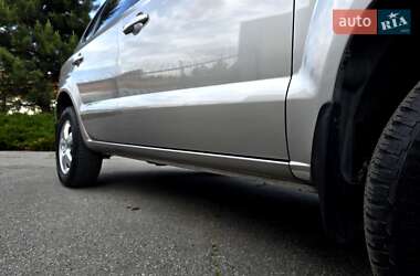 Позашляховик / Кросовер Hyundai Tucson 2006 в 