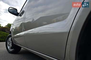 Позашляховик / Кросовер Hyundai Tucson 2006 в 
