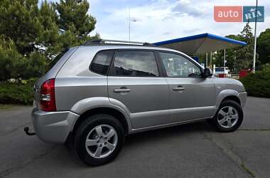 Позашляховик / Кросовер Hyundai Tucson 2006 в 