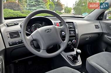 Позашляховик / Кросовер Hyundai Tucson 2006 в 