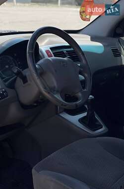 Внедорожник / Кроссовер Hyundai Tucson 2006 в 