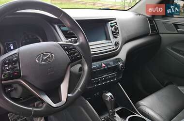 Внедорожник / Кроссовер Hyundai Tucson 2017 в 