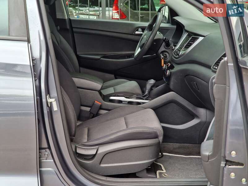 Позашляховик / Кросовер Hyundai Tucson 2016 в Одесі