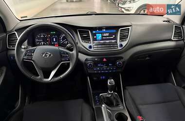 Внедорожник / Кроссовер Hyundai Tucson 2016 в 