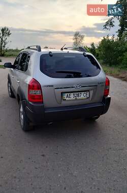 Внедорожник / Кроссовер Hyundai Tucson 2005 в 