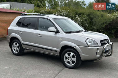 Позашляховик / Кросовер Hyundai Tucson 2005 в 
