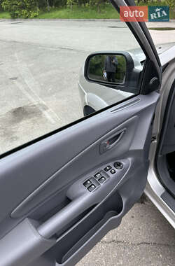 Позашляховик / Кросовер Hyundai Tucson 2005 в 