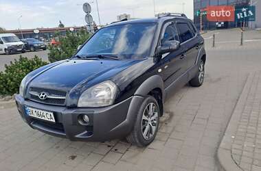Внедорожник / Кроссовер Hyundai Tucson 2008 в 