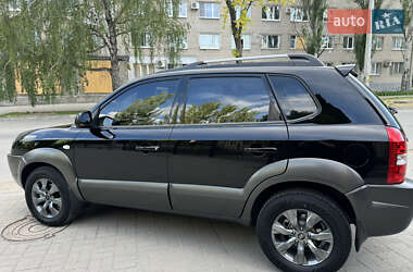 Внедорожник / Кроссовер Hyundai Tucson 2008 в 