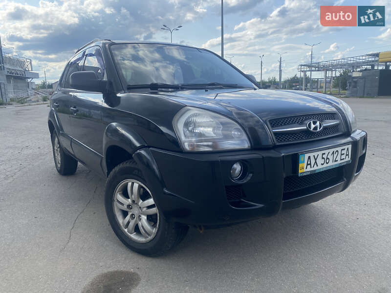 Внедорожник / Кроссовер Hyundai Tucson 2008 в 