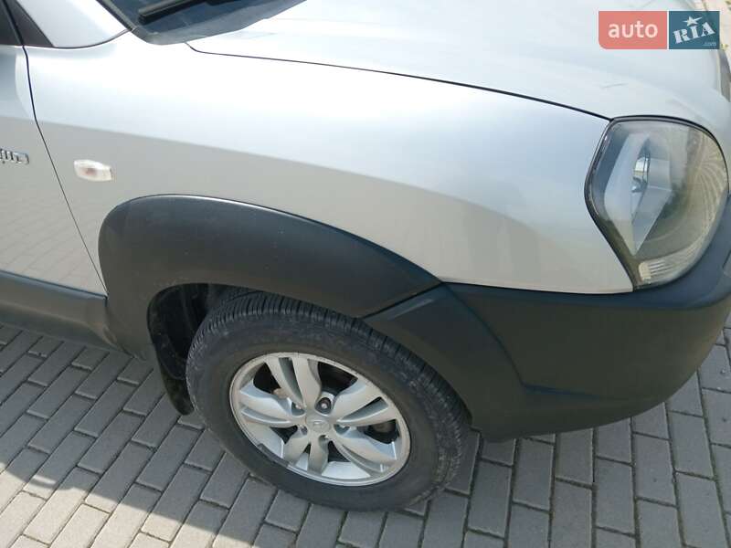 Внедорожник / Кроссовер Hyundai Tucson 2011 в Бучаче фото 9 Внедорожник / Кроссовер Hyundai Tucson 2011 в Бучаче