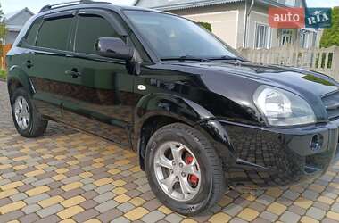 Внедорожник / Кроссовер Hyundai Tucson 2008 в 