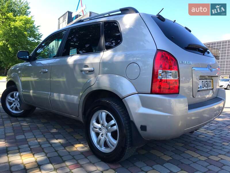 Внедорожник / Кроссовер Hyundai Tucson 2007 в 