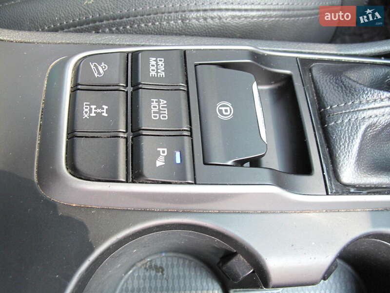 Внедорожник / Кроссовер Hyundai Tucson 2017 в Киеве