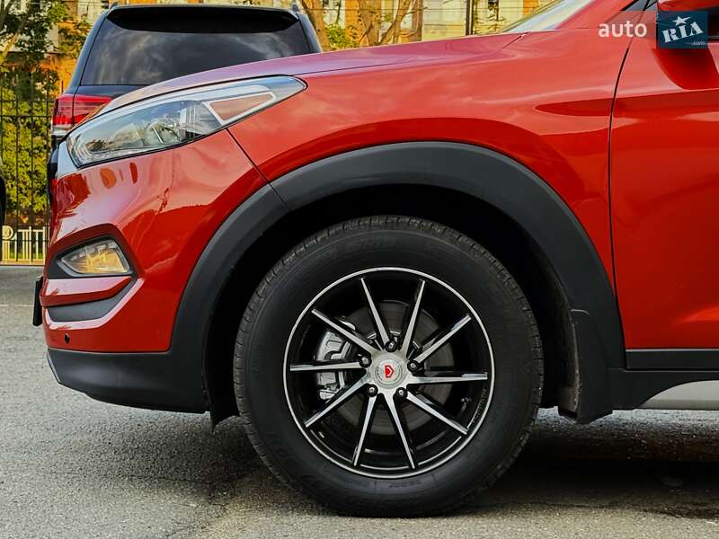 Внедорожник / Кроссовер Hyundai Tucson 2017 в Киеве