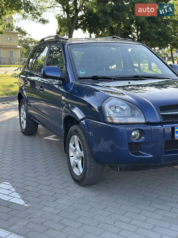 Позашляховик / Кросовер Hyundai Tucson 2004 в Коломиї