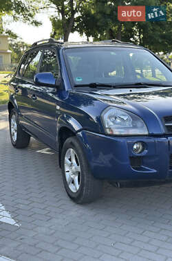 Позашляховик / Кросовер Hyundai Tucson 2004 в 
