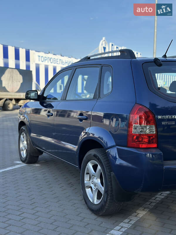 Позашляховик / Кросовер Hyundai Tucson 2004 в Коломиї