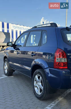 Позашляховик / Кросовер Hyundai Tucson 2004 в 