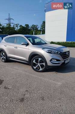 Позашляховик / Кросовер Hyundai Tucson 2016 в Дніпрі