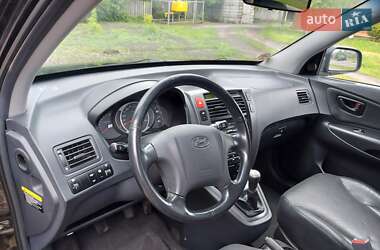 Позашляховик / Кросовер Hyundai Tucson 2006 в 