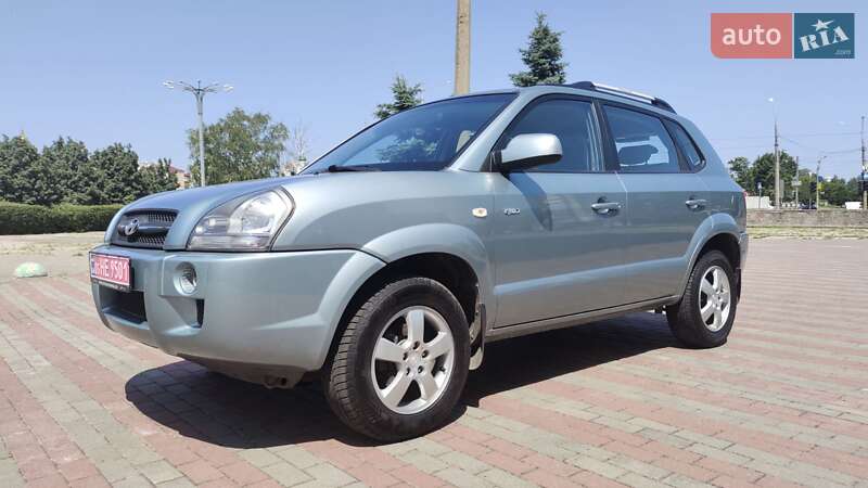 Внедорожник / Кроссовер Hyundai Tucson 2005 в 