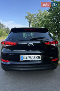 Внедорожник / Кроссовер Hyundai Tucson 2017 в 