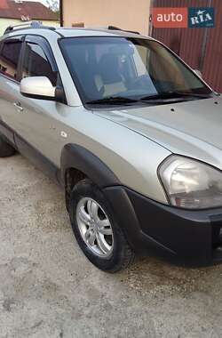 Внедорожник / Кроссовер Hyundai Tucson 2008 в 