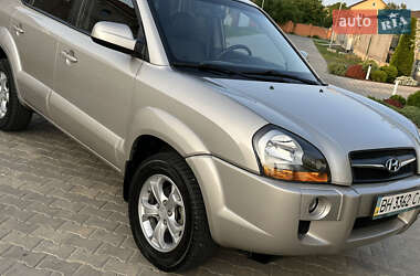 Внедорожник / Кроссовер Hyundai Tucson 2008 в 