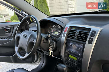Внедорожник / Кроссовер Hyundai Tucson 2008 в 