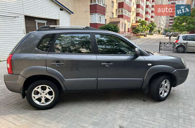 Внедорожник / Кроссовер Hyundai Tucson 2008 в 