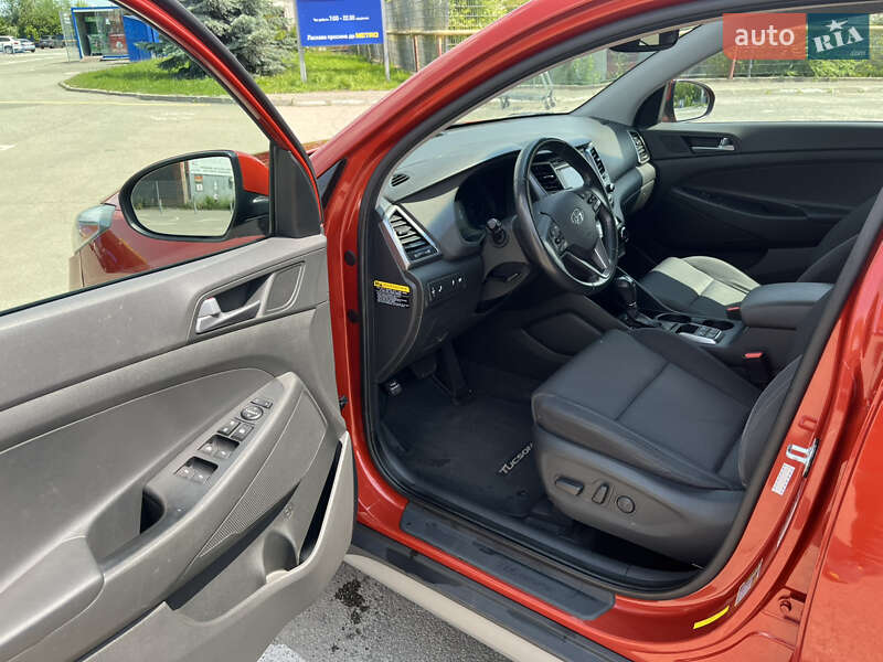 Позашляховик / Кросовер Hyundai Tucson 2017 в Івано-Франківську